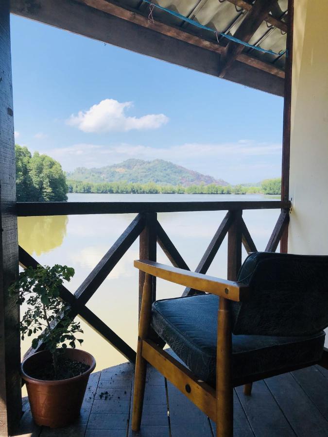 加洋友好水屋家庭旅馆 亞庇 外观 照片