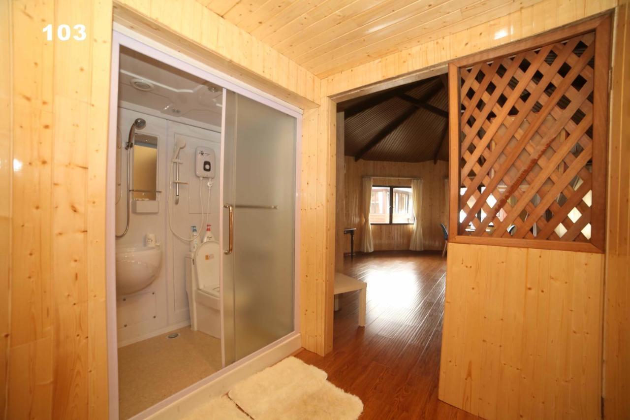 加洋友好水屋家庭旅馆 亞庇 外观 照片