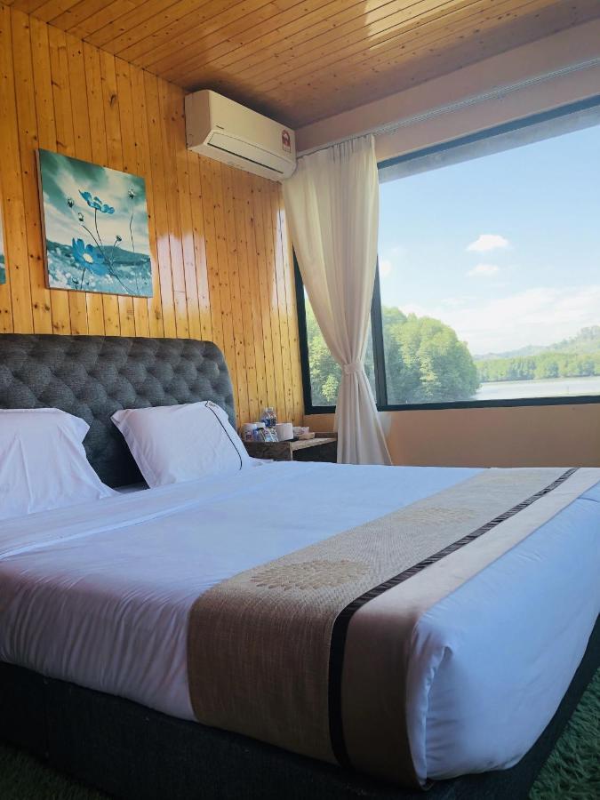 加洋友好水屋家庭旅馆 亞庇 外观 照片